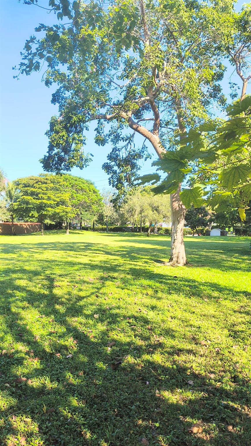 SOUTH SHORE 1 OF WELLINGT - Residential Lease