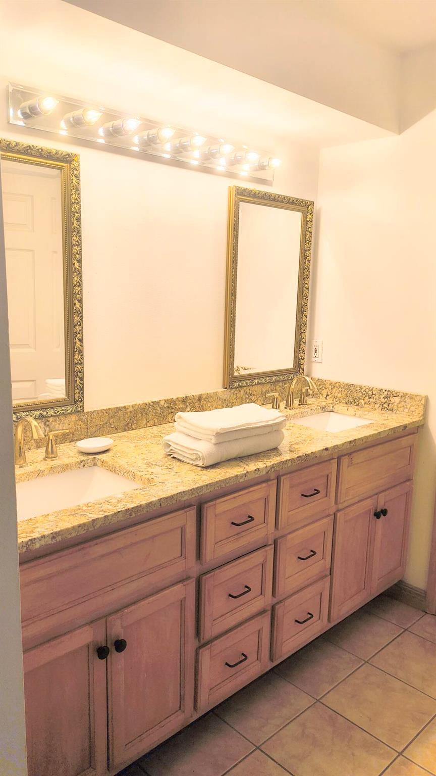 SOUTH SHORE 1 OF WELLINGT - Residential Lease