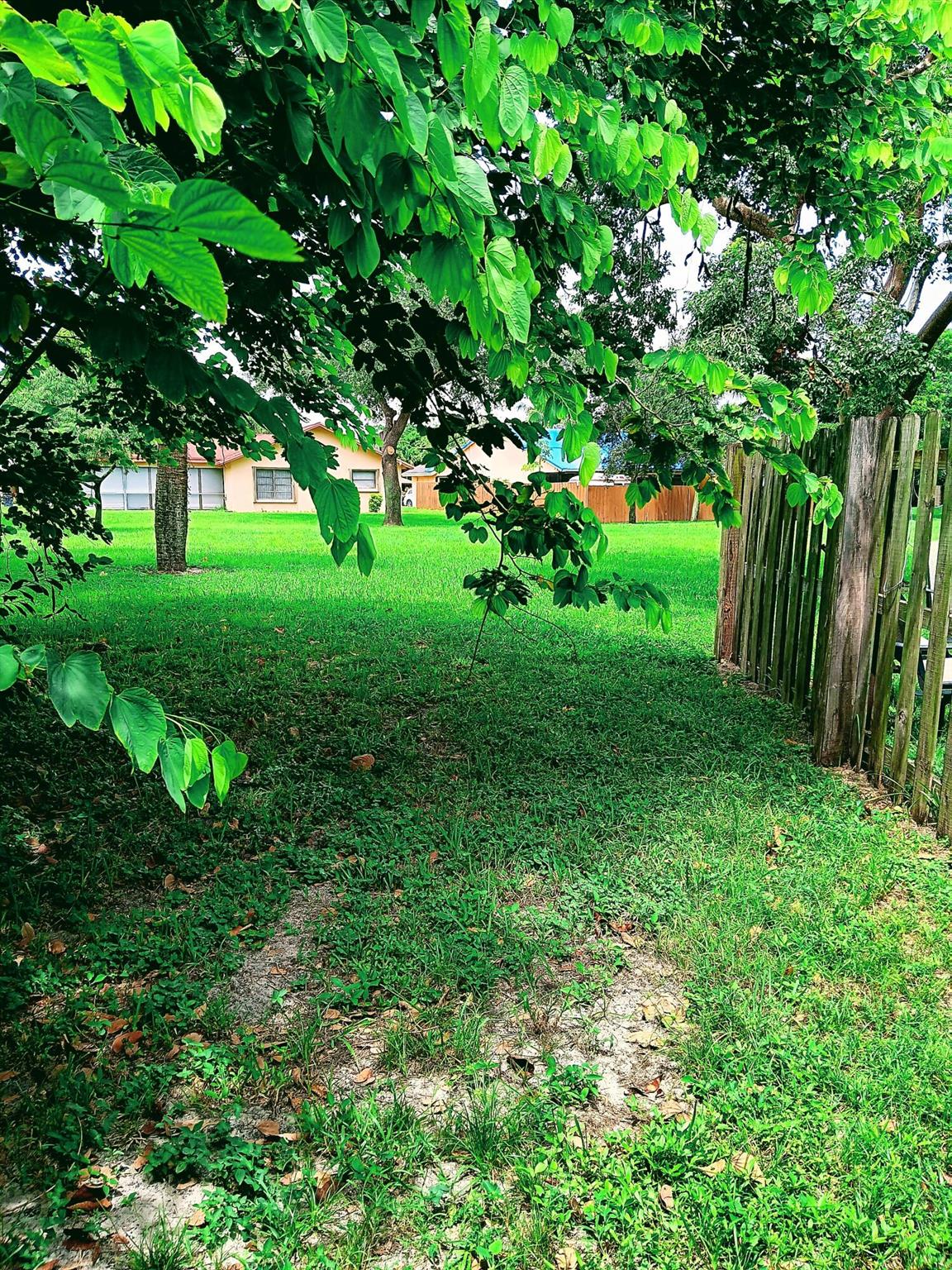 SOUTH SHORE 1 OF WELLINGT - Residential Lease