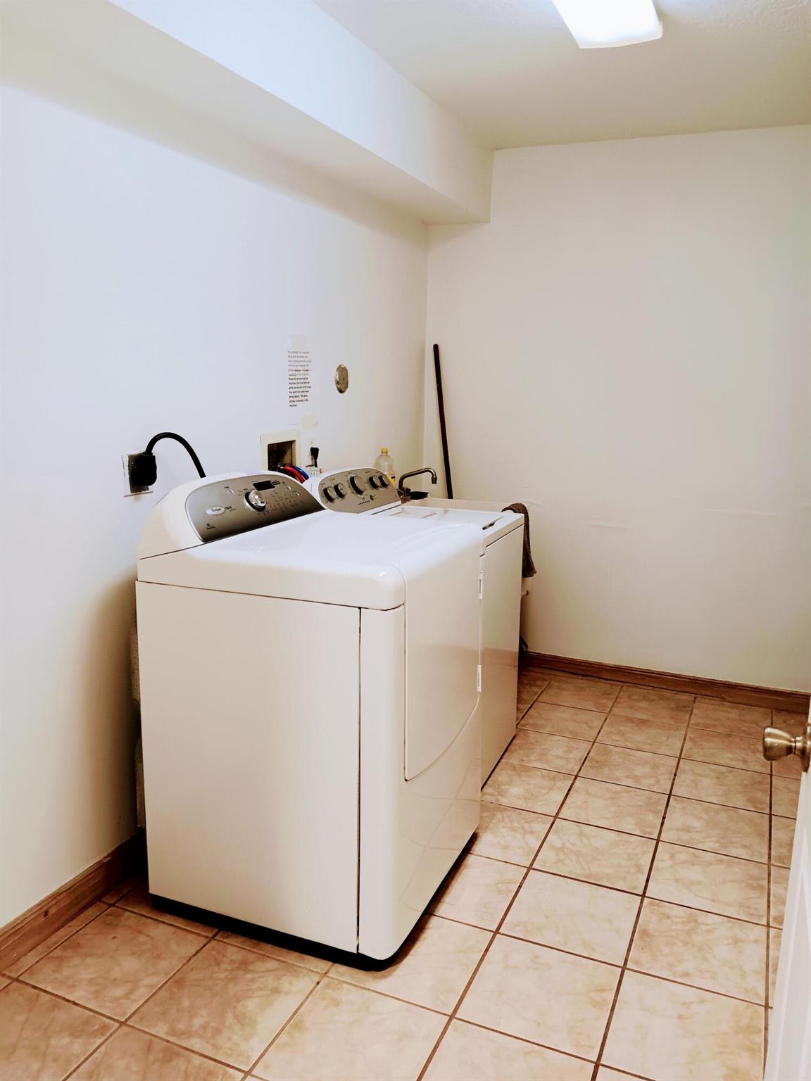 SOUTH SHORE 1 OF WELLINGT - Residential Lease