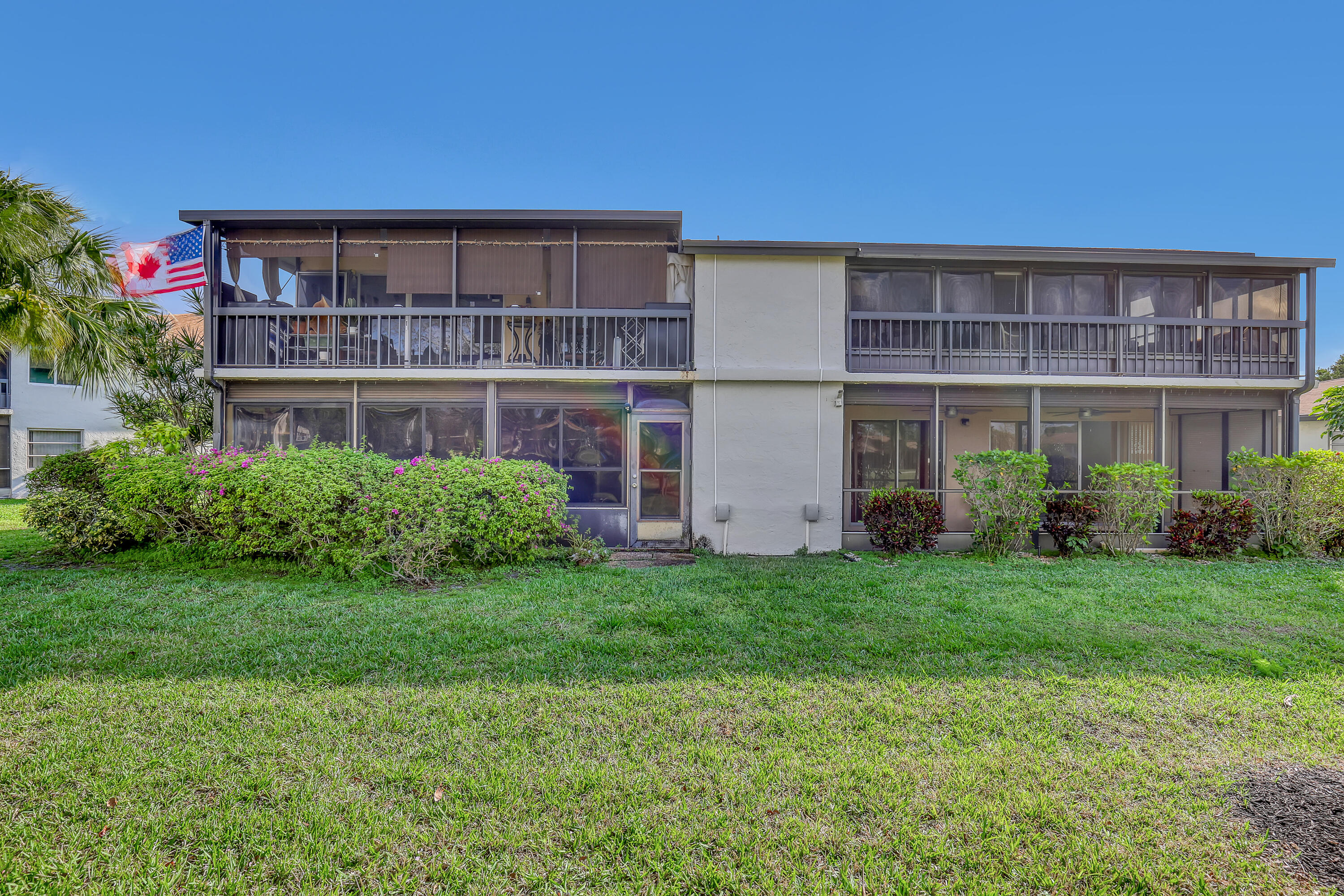 PALM GREENS AT VILLA DEL RAY CONDO - Residential