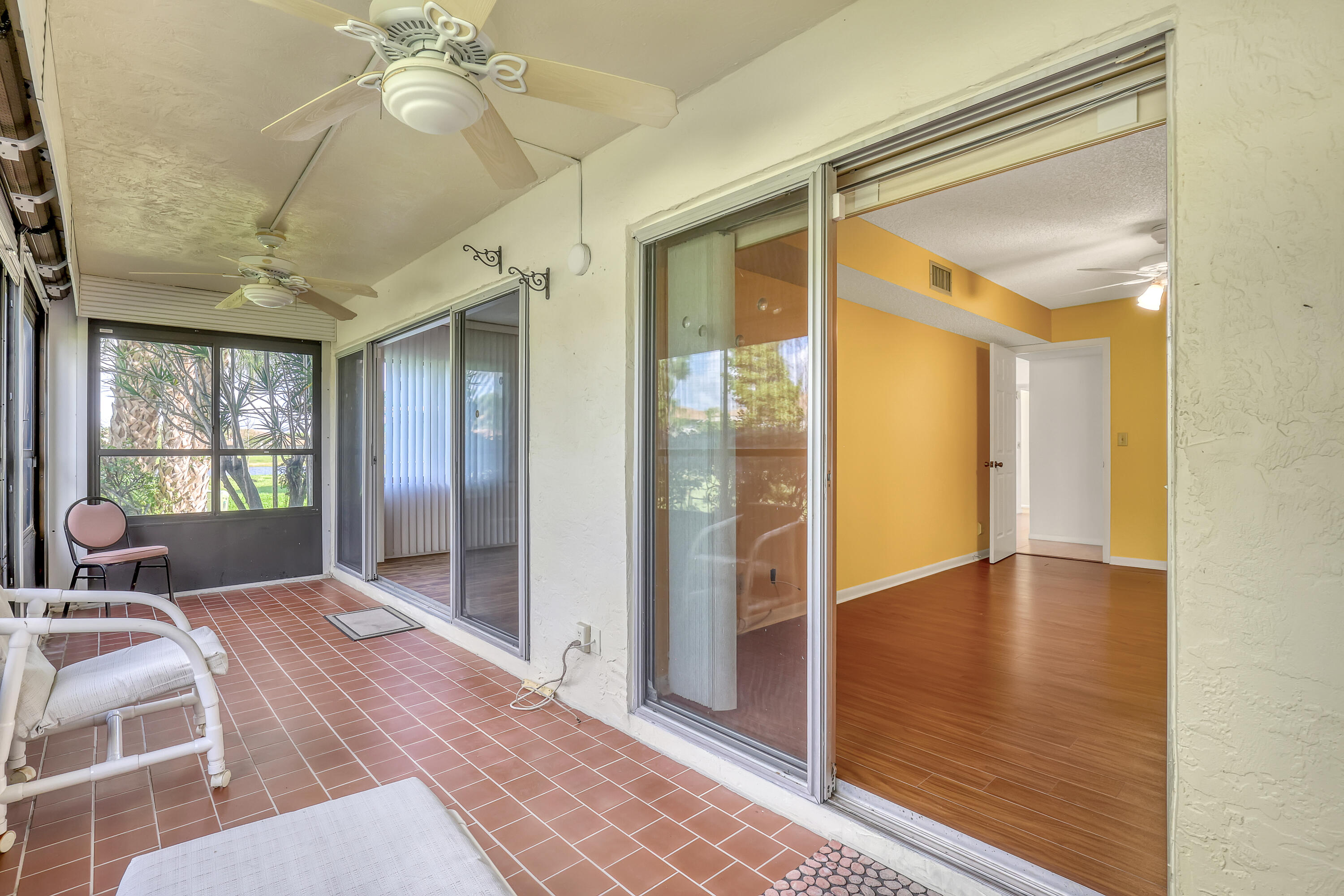 PALM GREENS AT VILLA DEL RAY CONDO - Residential