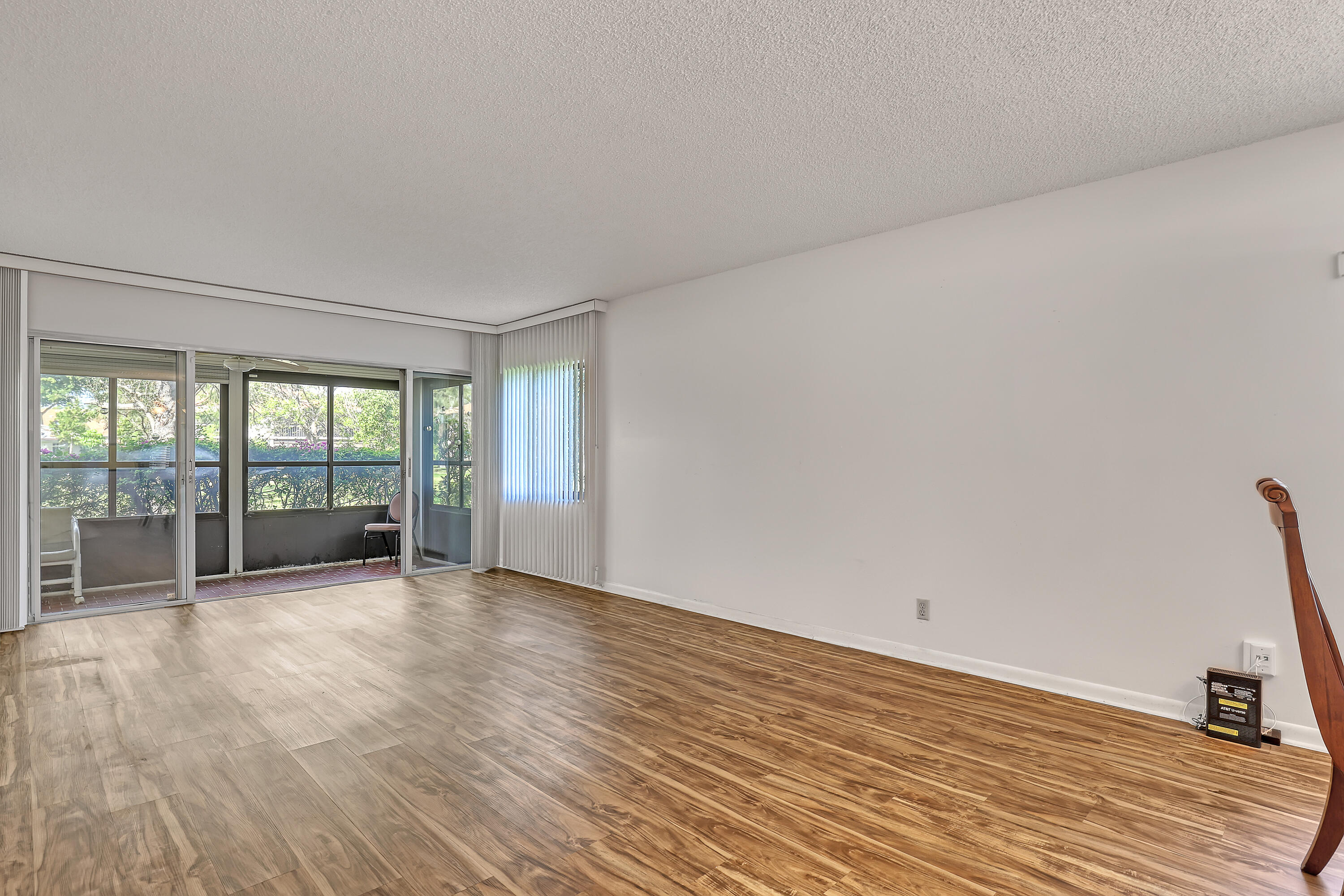 PALM GREENS AT VILLA DEL RAY CONDO - Residential