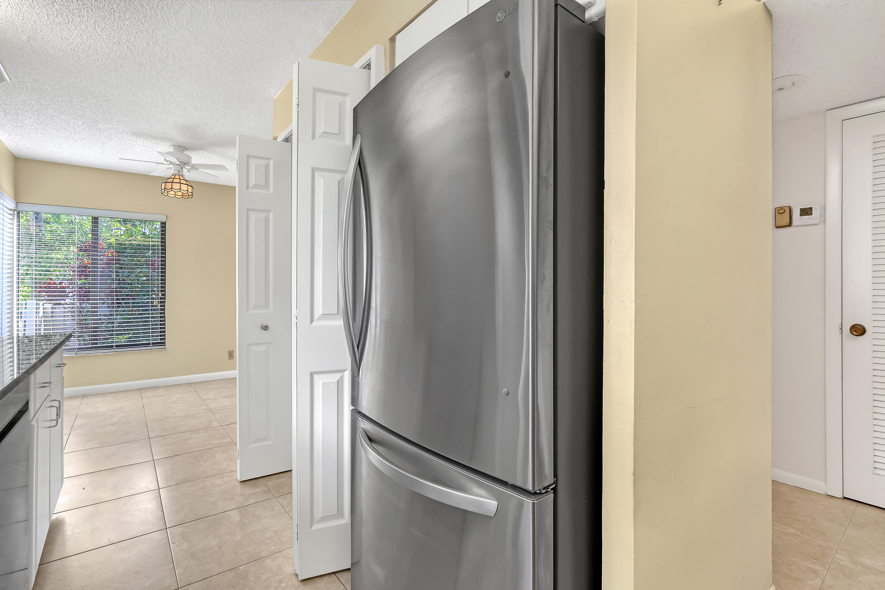 PALM GREENS AT VILLA DEL RAY CONDO - Residential