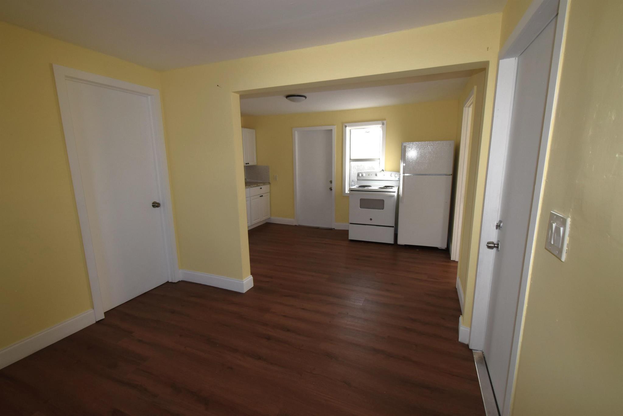 EMANCIPATION PARK - Residential Lease