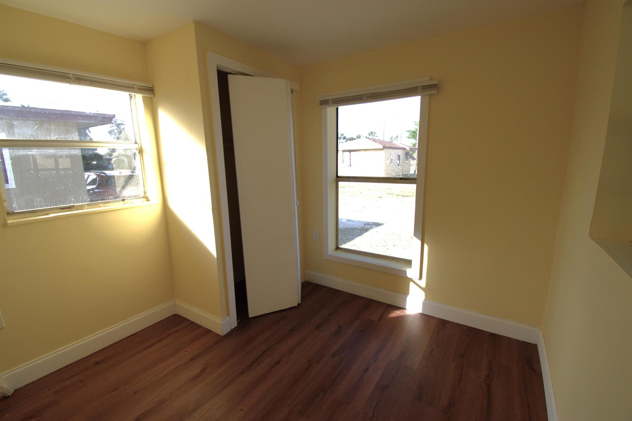 EMANCIPATION PARK - Residential Lease