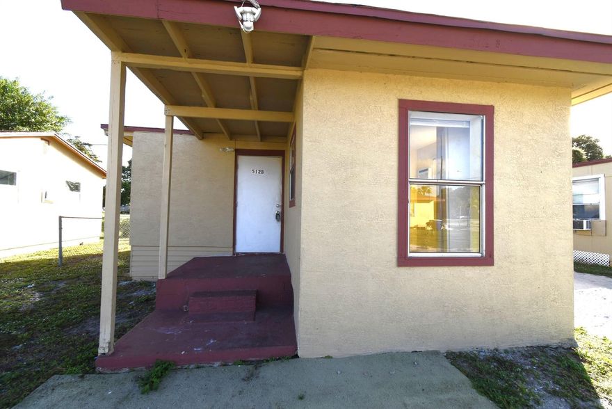 Fresh and move-in ready. New paint, Newer Flooring, New Lighting, Newer Kitchen and appliances, New bathroom. New A/C. Quiet open area and yet close to everything. Plenty of room for parking, Nice North facing front porch. MOVE IN MONEY= $1,600 First, $2,400 Security, $40 App fee.