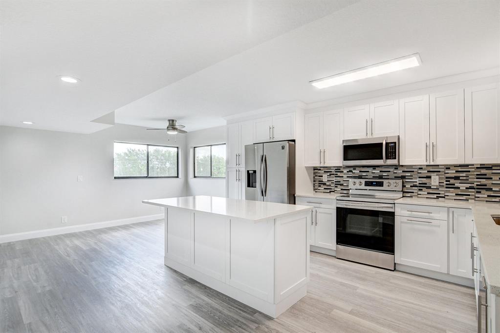 LAKES OF DELRAY - Residential