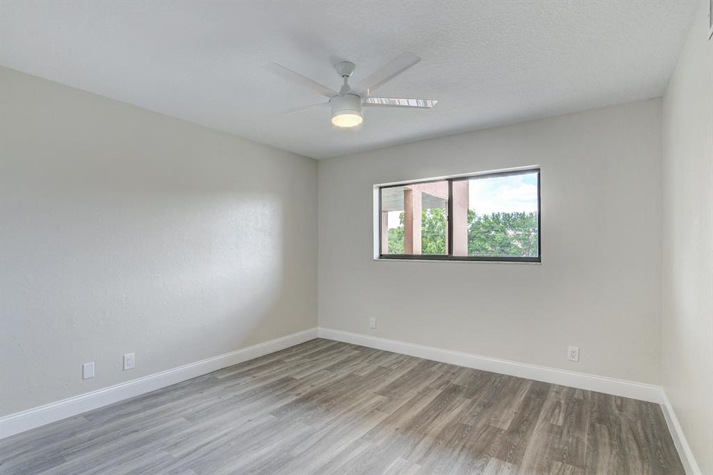 LAKES OF DELRAY - Residential