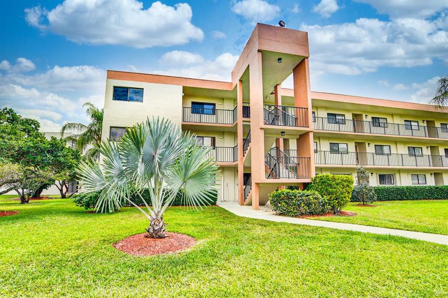 Largest unit in LOD! Totally renovated, light, bright, open corner unit, split br/ba condo in white & greys w/ lake views from all rooms. All new grey wood-look plank & porcelain tile flooring. Huge kitchen w/ white Shaker self-close cabinets & drawers, lazy Susan, pullout trash, pantry & center island overhang for bar stools. White quartz counters, neutral glass tile backsplash & all-new st st appliances w/ plenty of room for a table! Totally renovated baths incl white Shaker self-close vanities, LED lighted mirrors, greyish porcelain tile floors/walls in shower & bath, glass-enclosed doors. New Kohler & Delta faucets & toilets in both baths. Spacious brs w/ fans & large closets. Owner's ste w/ walk-in closet w/ plenty of hanging area & shelving. Large utility room w/ full-size new W/D.