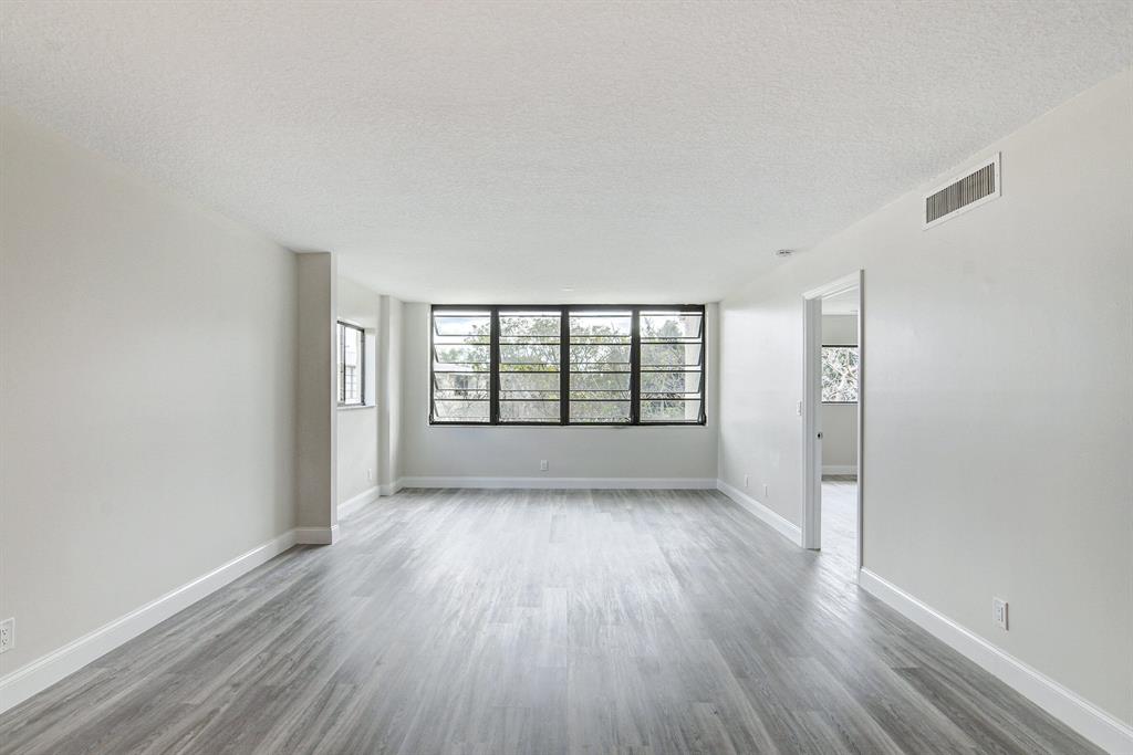 LAKES OF DELRAY - Residential