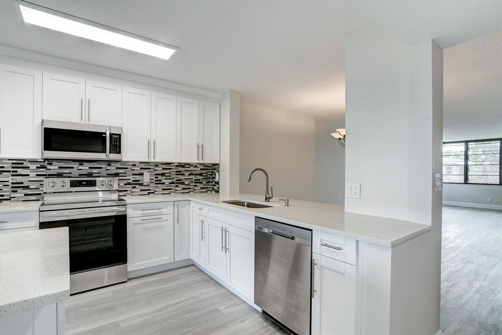 LAKES OF DELRAY - Residential