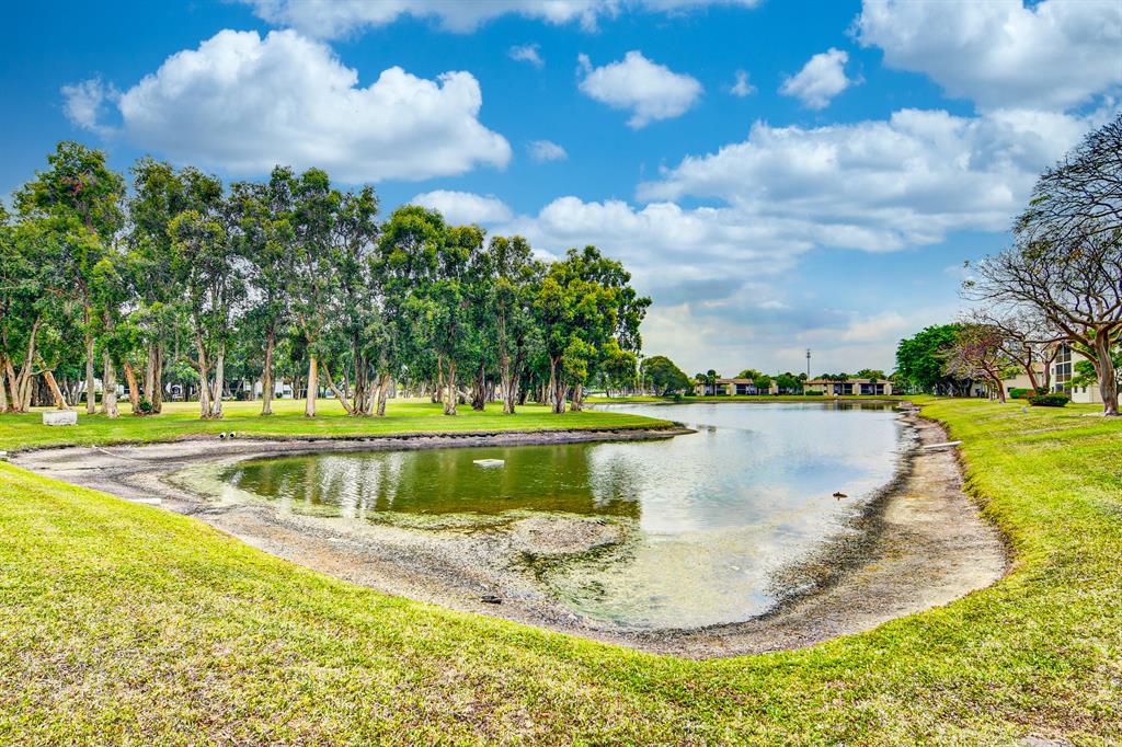 LAKES OF DELRAY - Residential