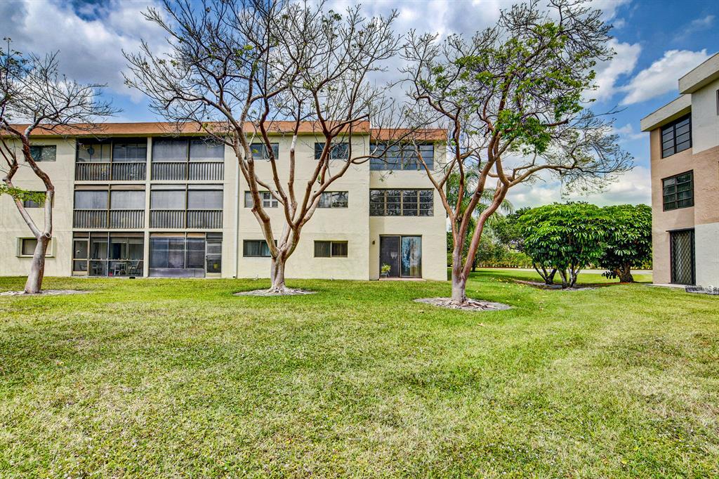 LAKES OF DELRAY - Residential