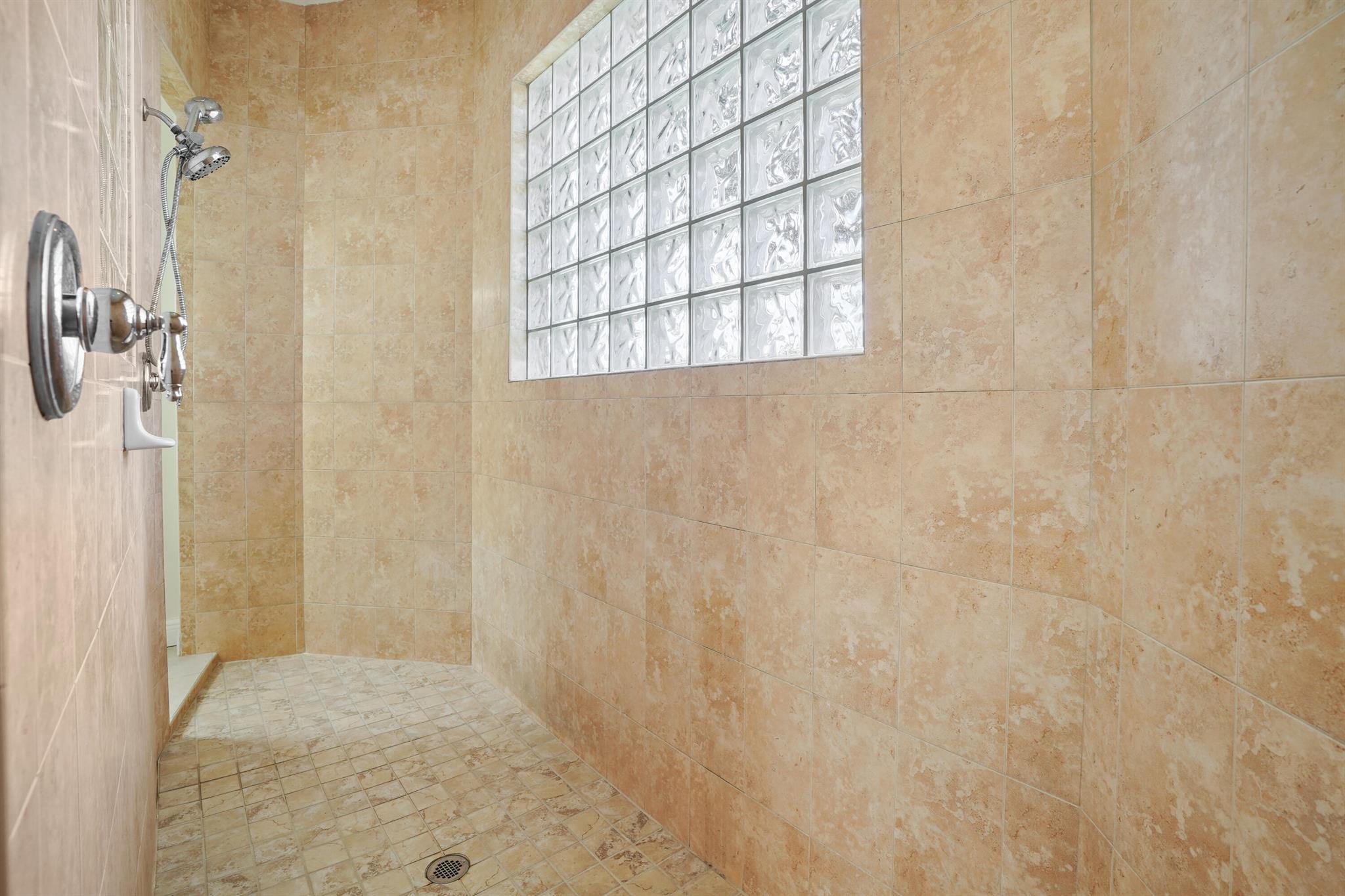 PORT ST LUCIE SECTION 15 - Residential Lease