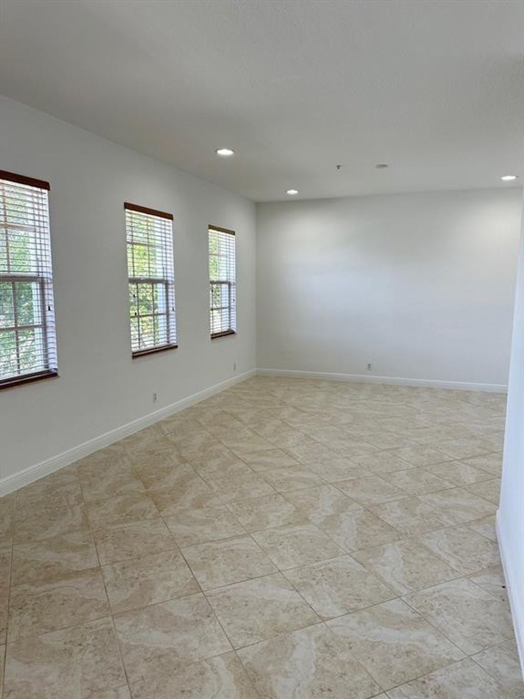 Photo of 6847 Lakeside Circle #111, Davie, FL 33314 (MLS # F10513269)
