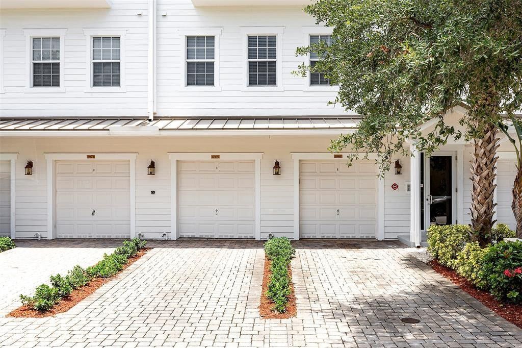 Photo of 6847 Lakeside Circle #111, Davie, FL 33314 (MLS # F10513269)