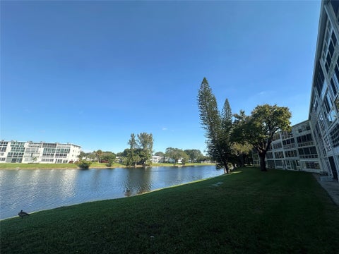 Tiny photo for 4032 Cambridge B #4032, Deerfield Beach, FL 33442 (MLS # F10542829)
