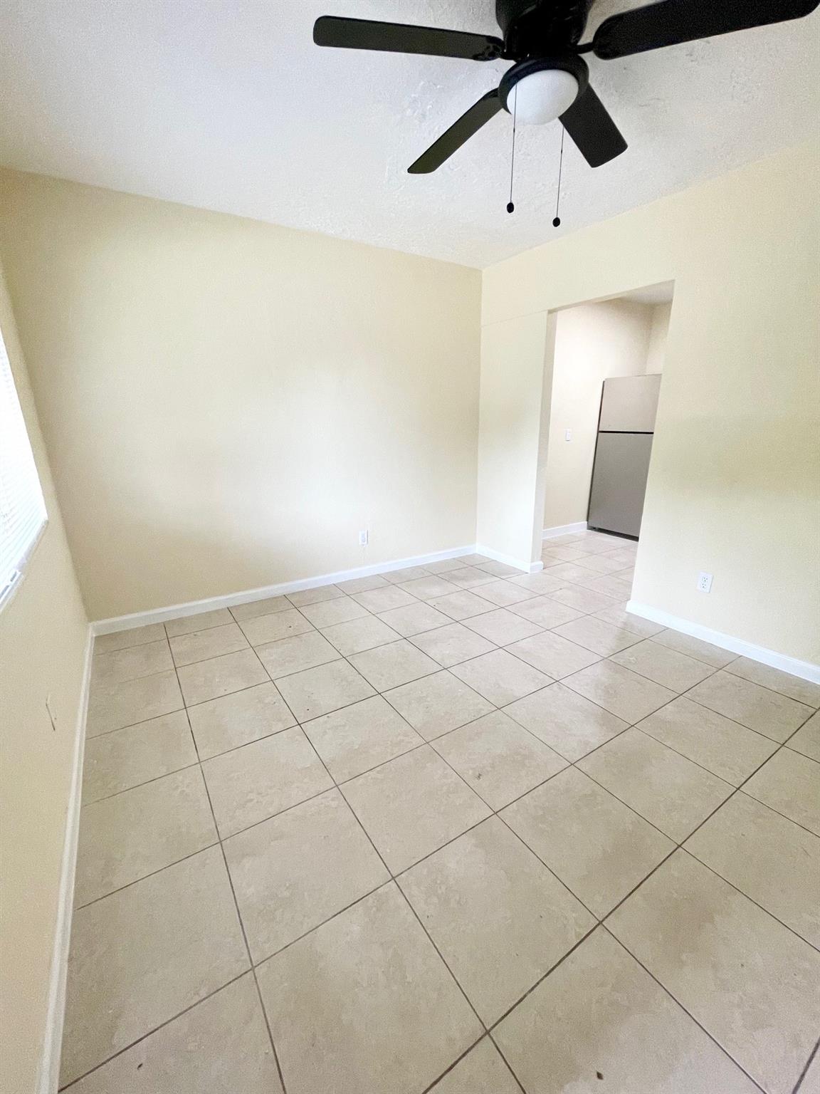 Hollywood Country Estates - Residential Income