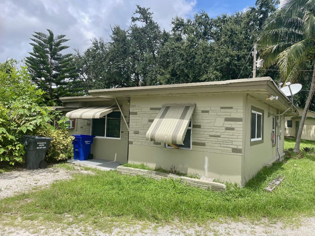 Hollywood Country Estates - Residential Income