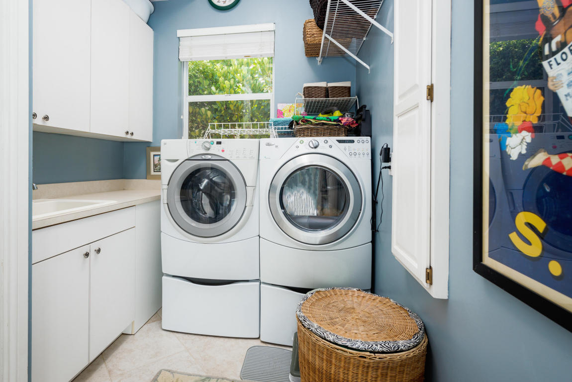 Islands of Jupiter (Jupiter River Estates) - Residential Lease