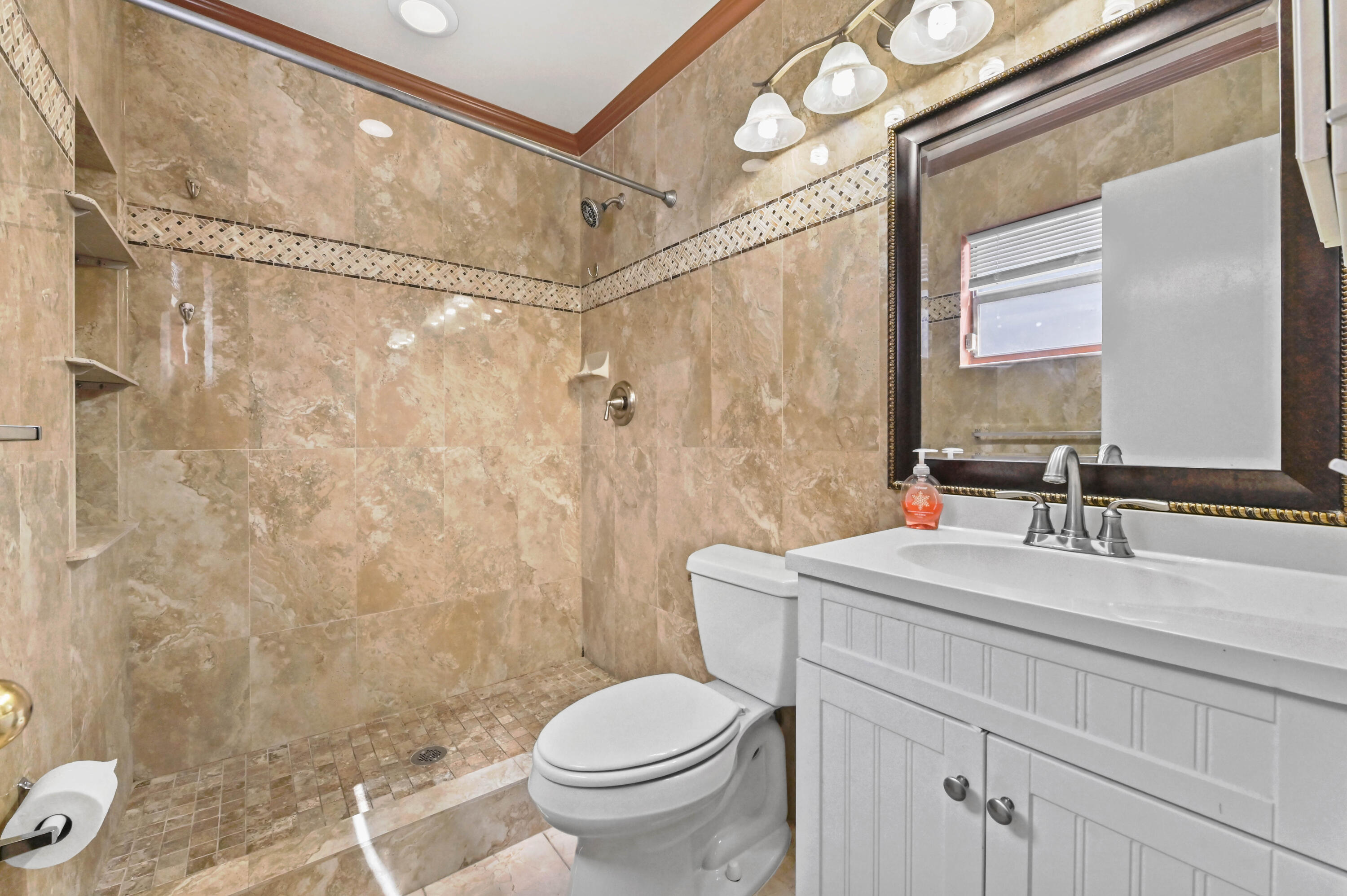 COUNTRYWOOD - Residential