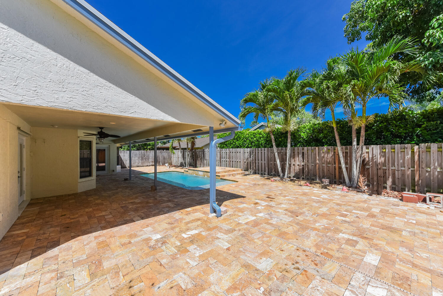 GREENVIEW SHORES 1 OF WELLINGTON - Residential Lease