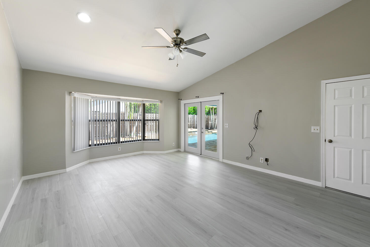 GREENVIEW SHORES 1 OF WELLINGTON - Residential Lease