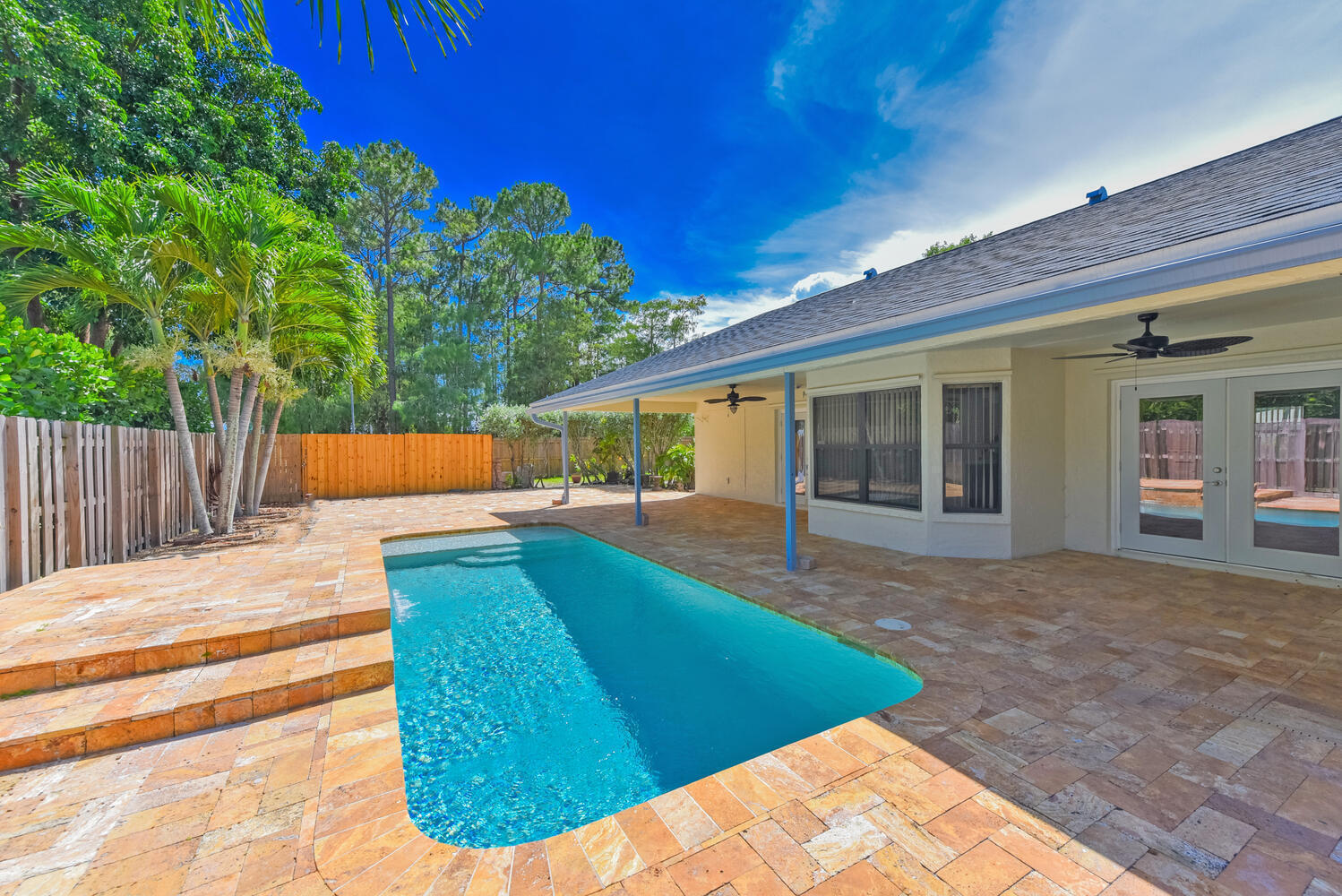 GREENVIEW SHORES 1 OF WELLINGTON - Residential Lease