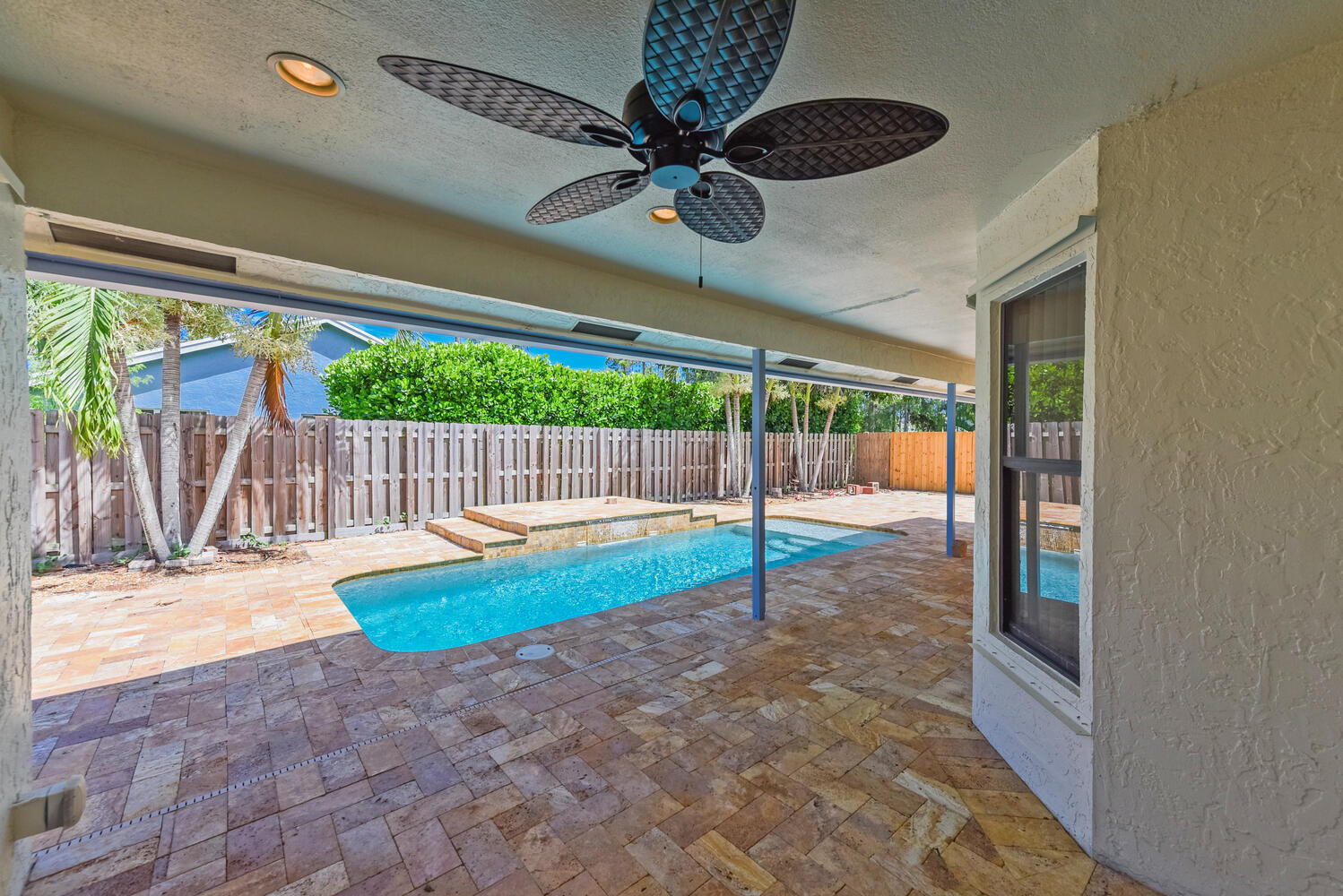 GREENVIEW SHORES 1 OF WELLINGTON - Residential Lease