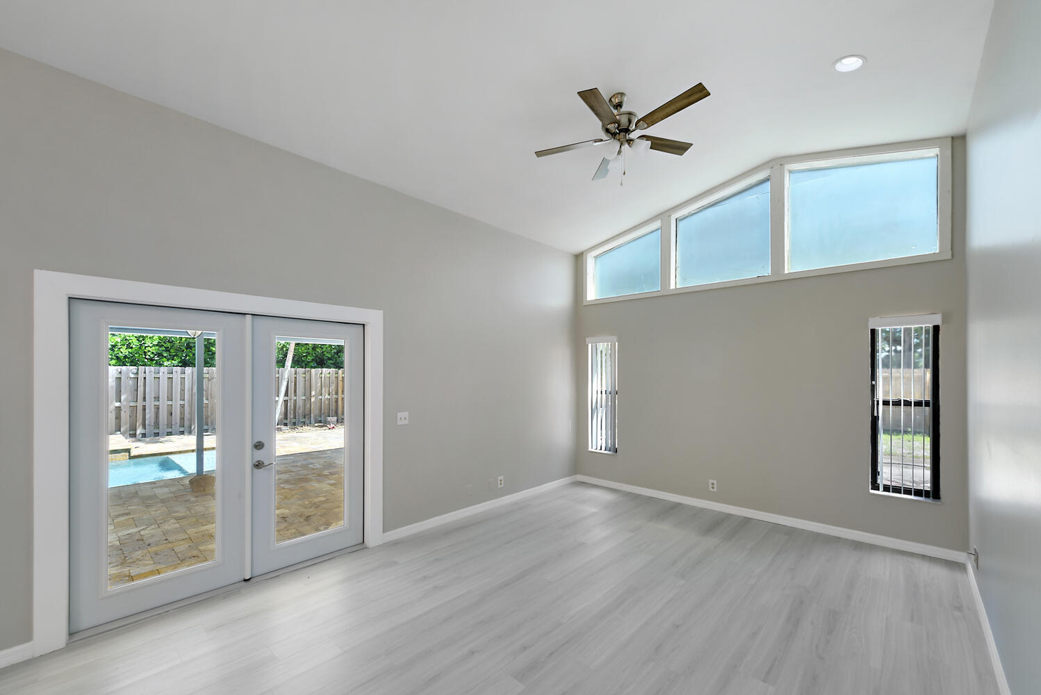 GREENVIEW SHORES 1 OF WELLINGTON - Residential Lease