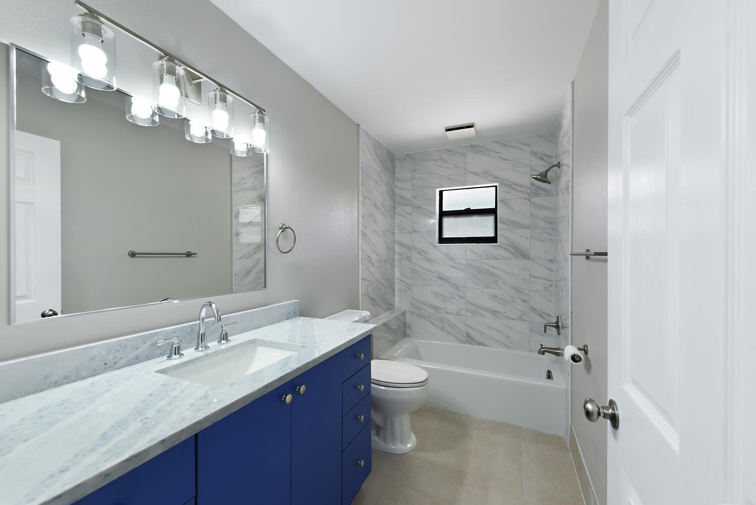 GREENVIEW SHORES 1 OF WELLINGTON - Residential Lease