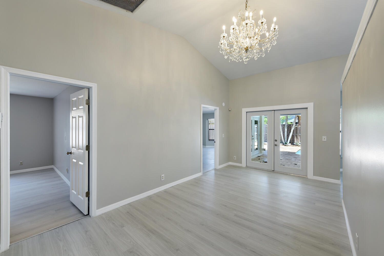 GREENVIEW SHORES 1 OF WELLINGTON - Residential Lease