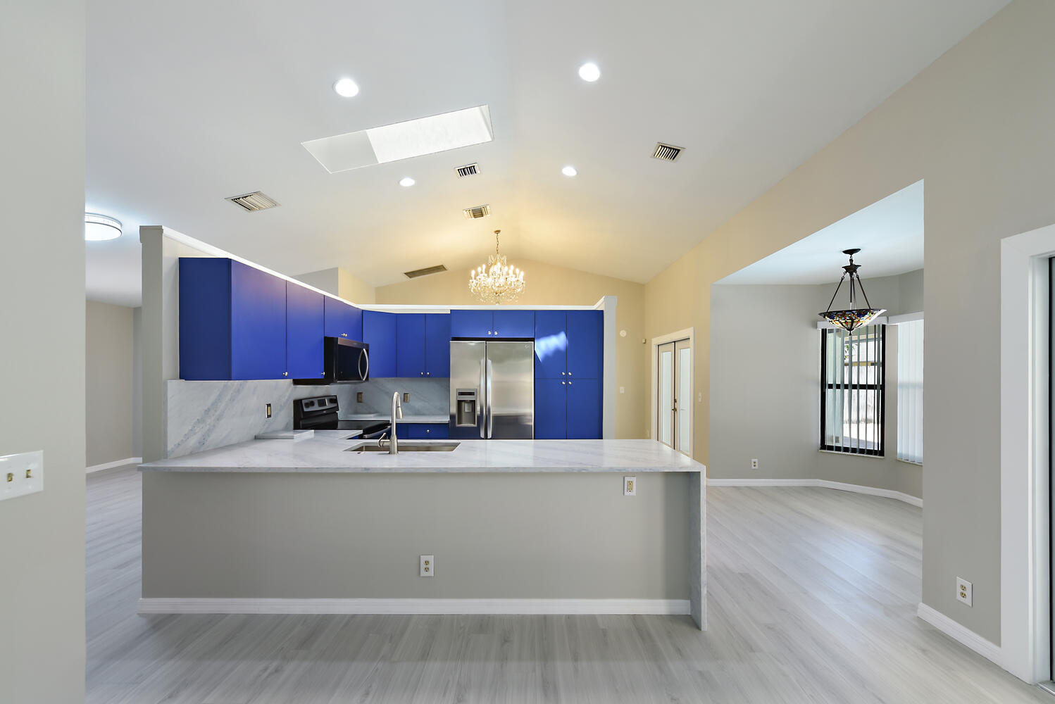 GREENVIEW SHORES 1 OF WELLINGTON - Residential Lease