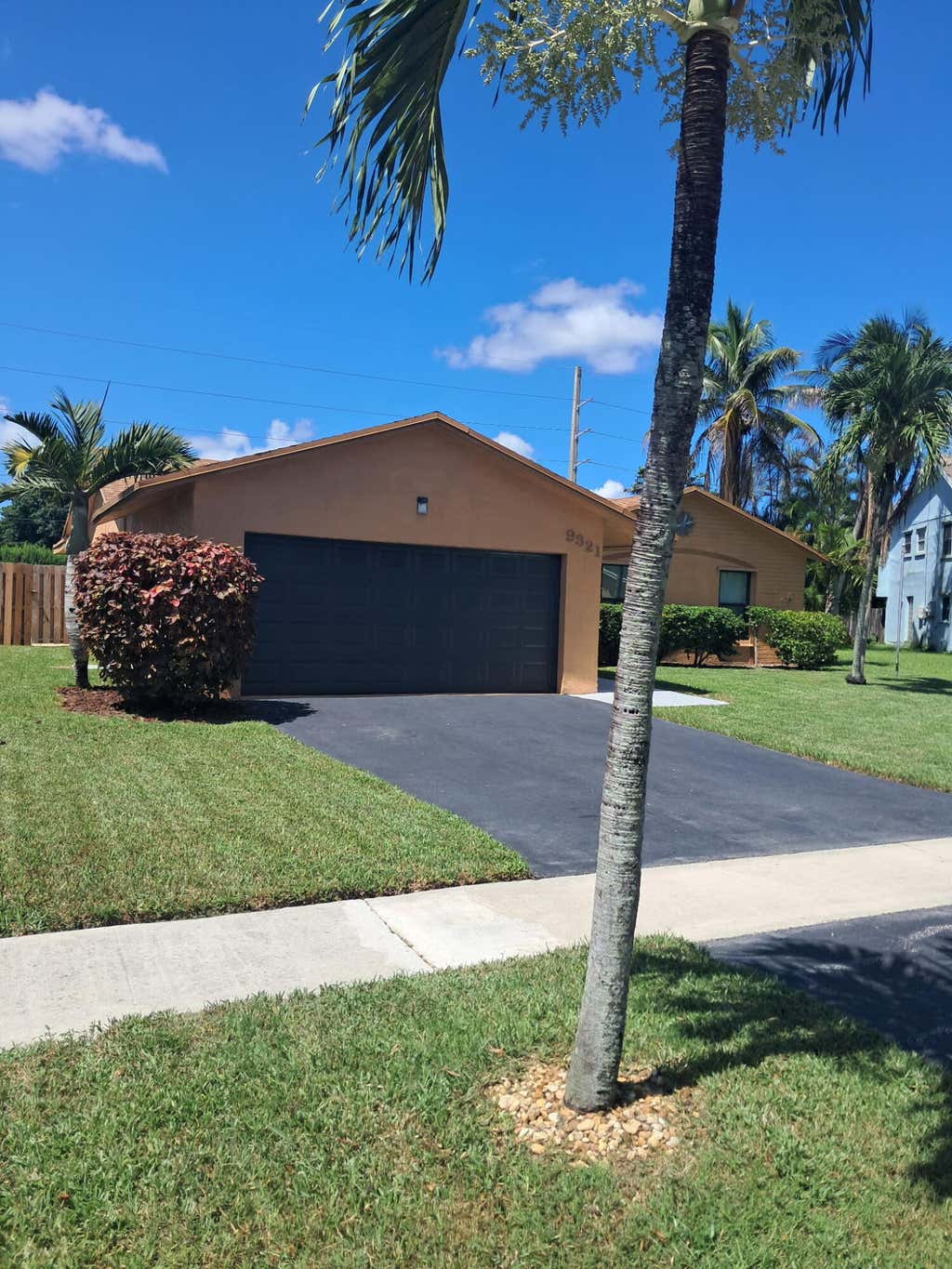 Photo of 9321 NW 43RD Manor S, Sunrise, FL 33351 (MLS # B26064512)