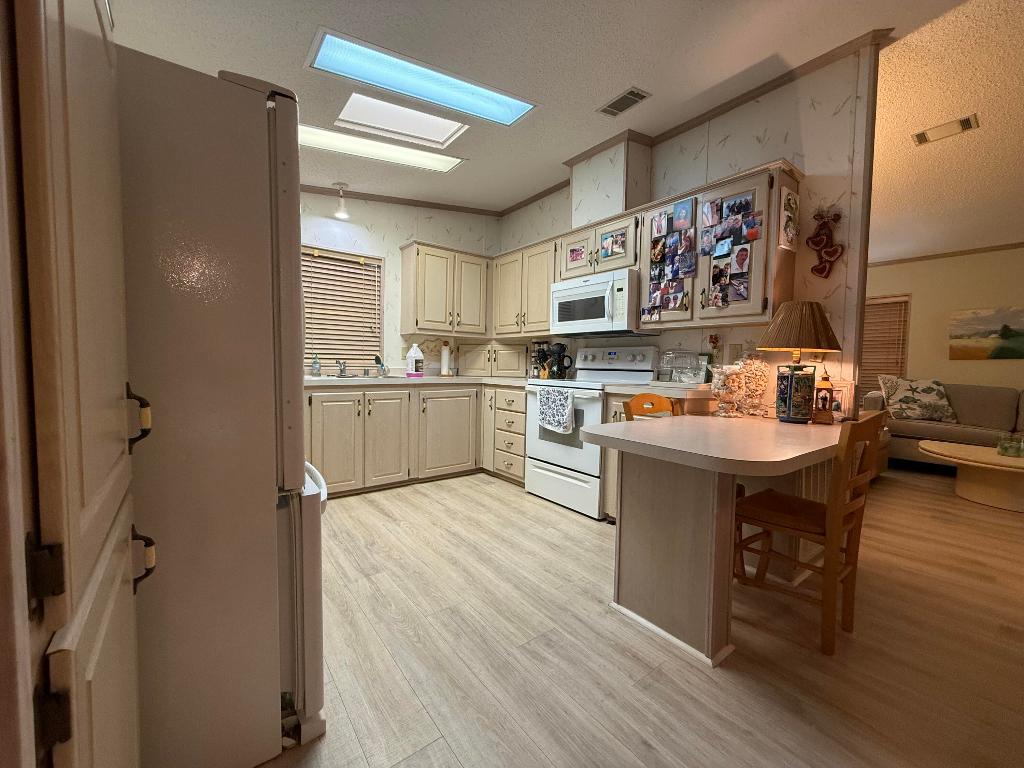 BRINY BREEZES INC - Residential