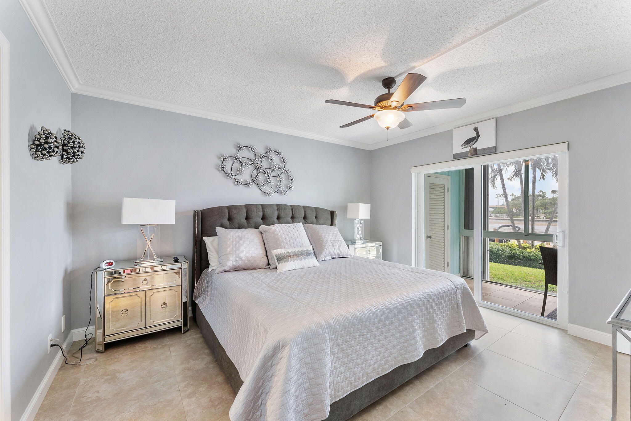 PENTHOUSE NORTH CONDO - Residential