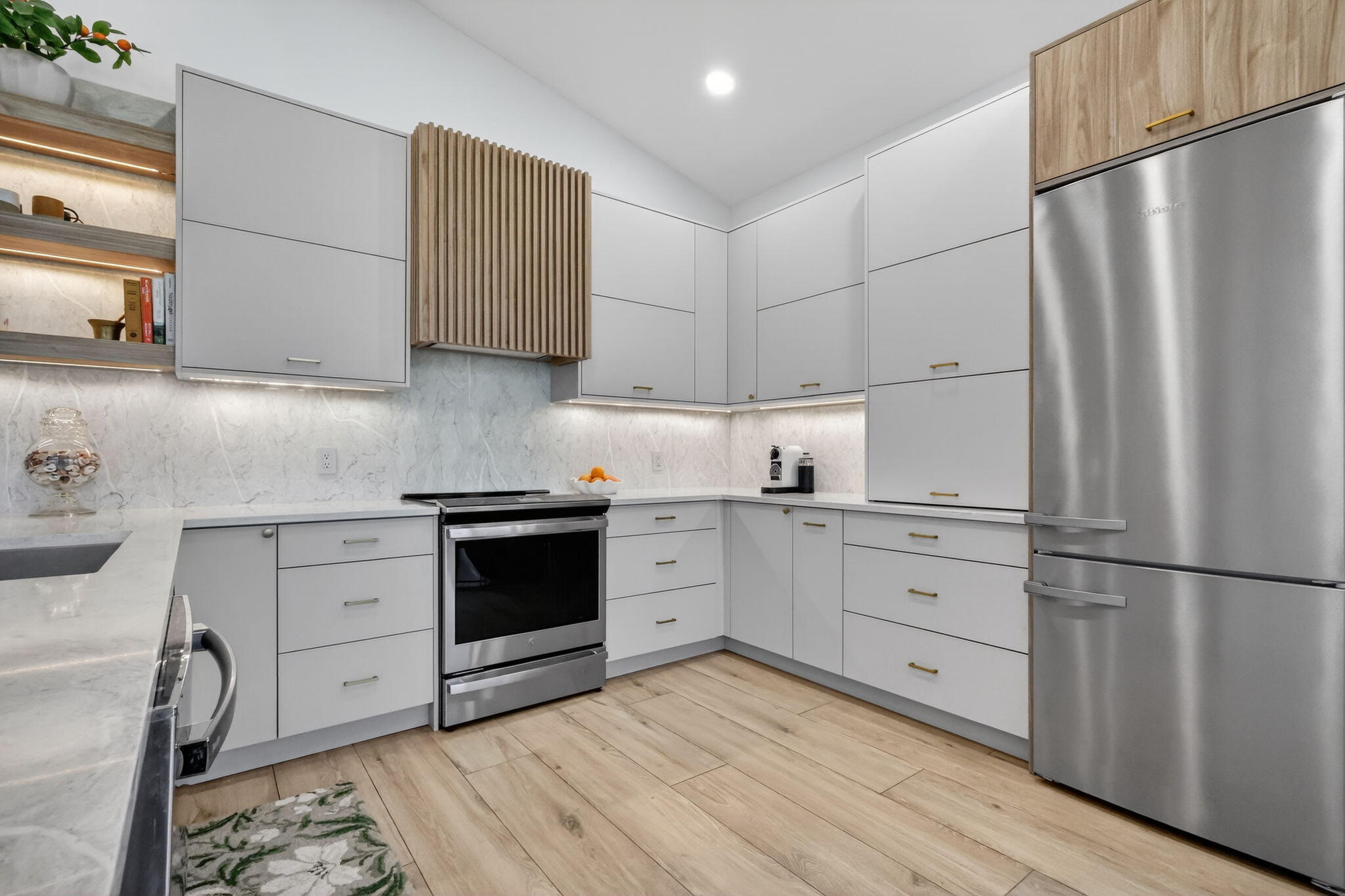 SEA COLONY CONDO - Residential