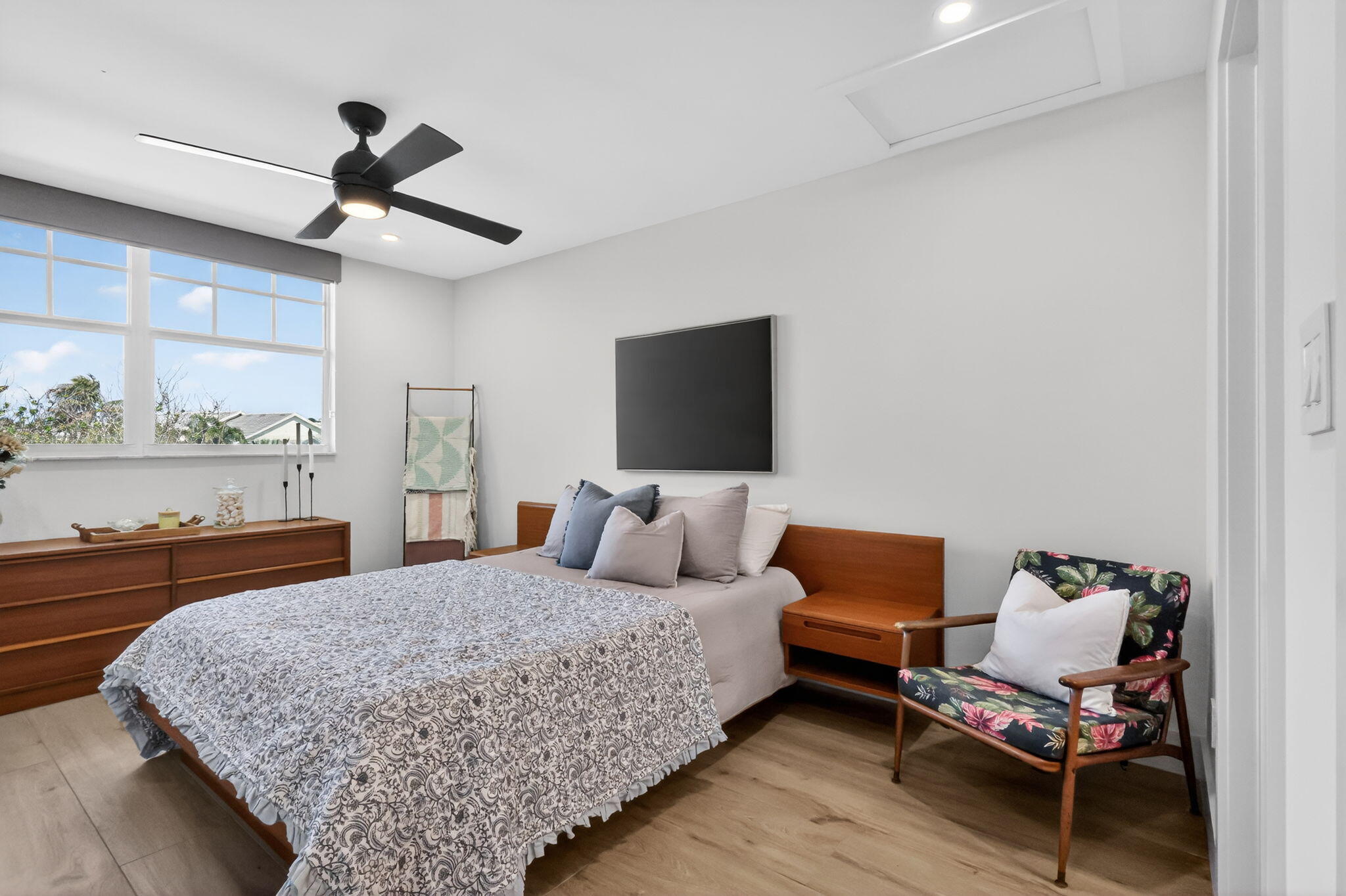 SEA COLONY CONDO - Residential