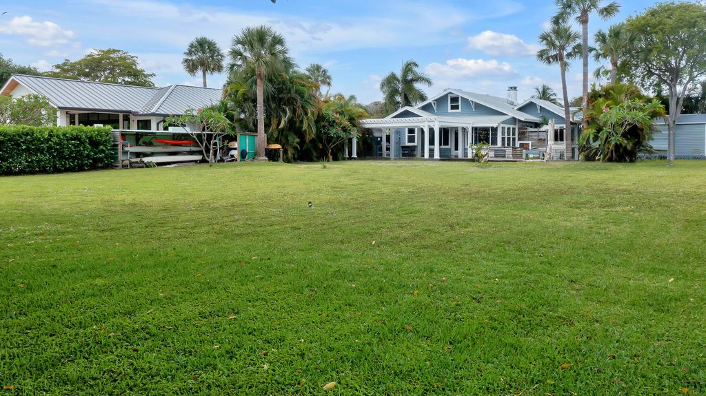 Photo of 1408 N Lakeside Drive, Lake Worth Beach, FL 33460 (MLS # B26025400)