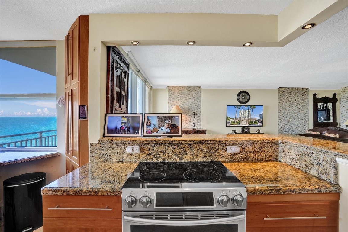 SEA RANCH LAKES NORTH - Residential