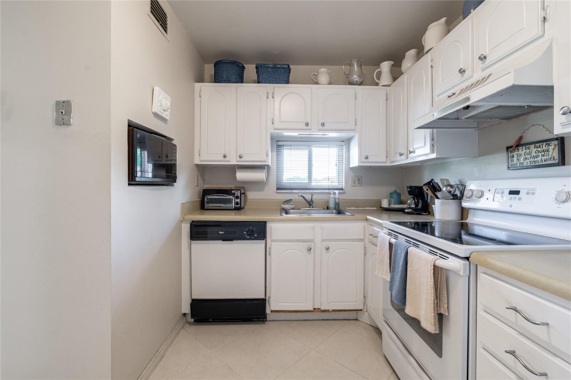 Hollybrook Golf & Tennis - Residential