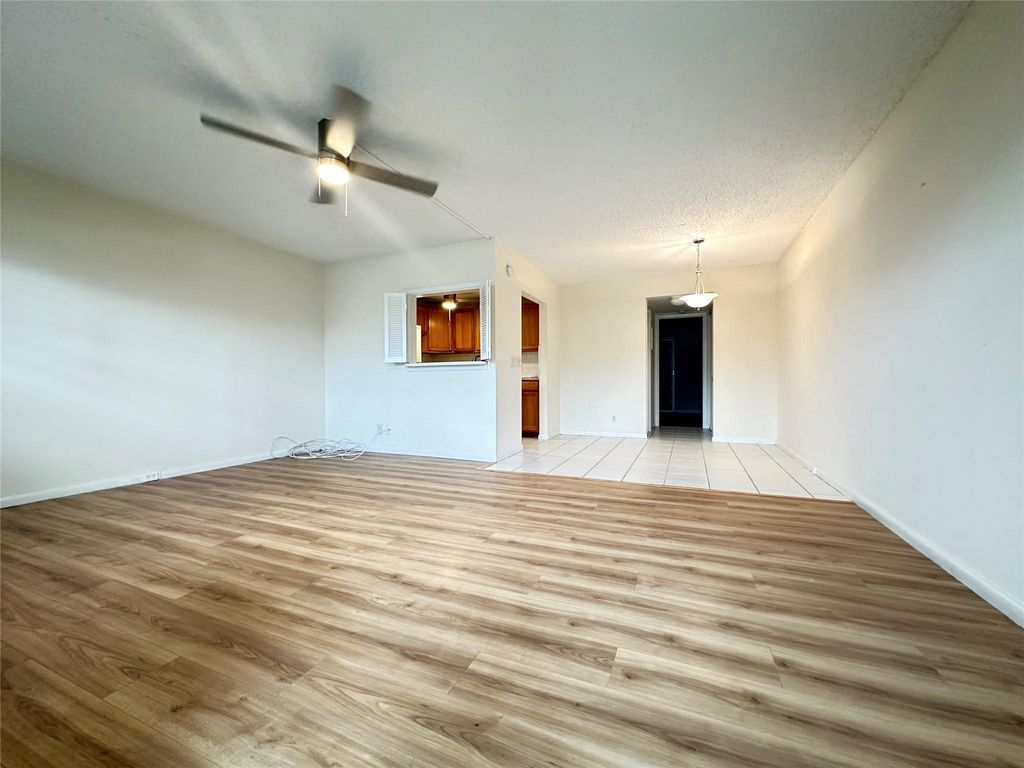 Photo of 172 Oakridge L #172, Deerfield Beach, FL 33442 (MLS # F10492490)