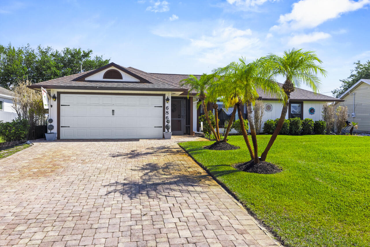 PORT ST LUCIE SECTION 33 - Residential