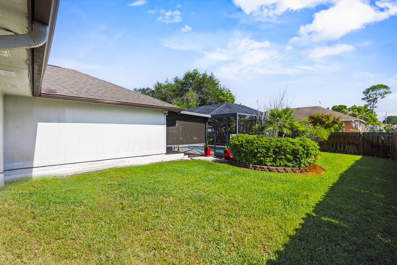 PORT ST LUCIE SECTION 33 - Residential