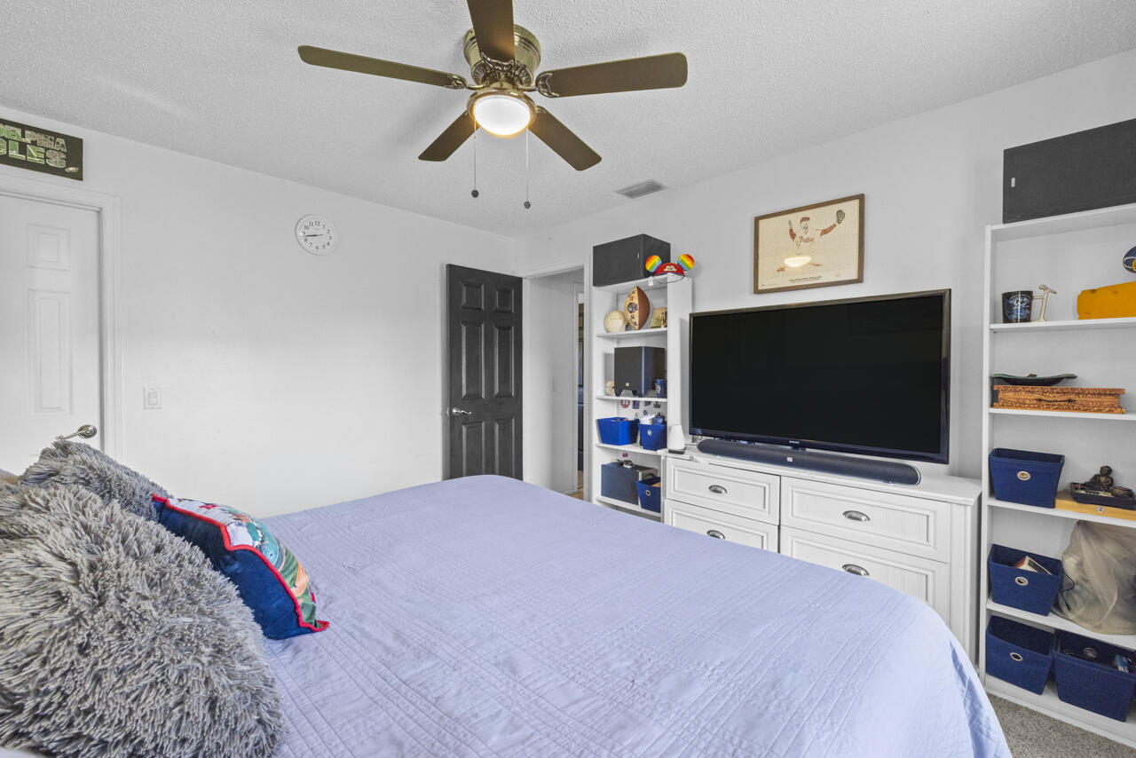 PORT ST LUCIE SECTION 33 - Residential