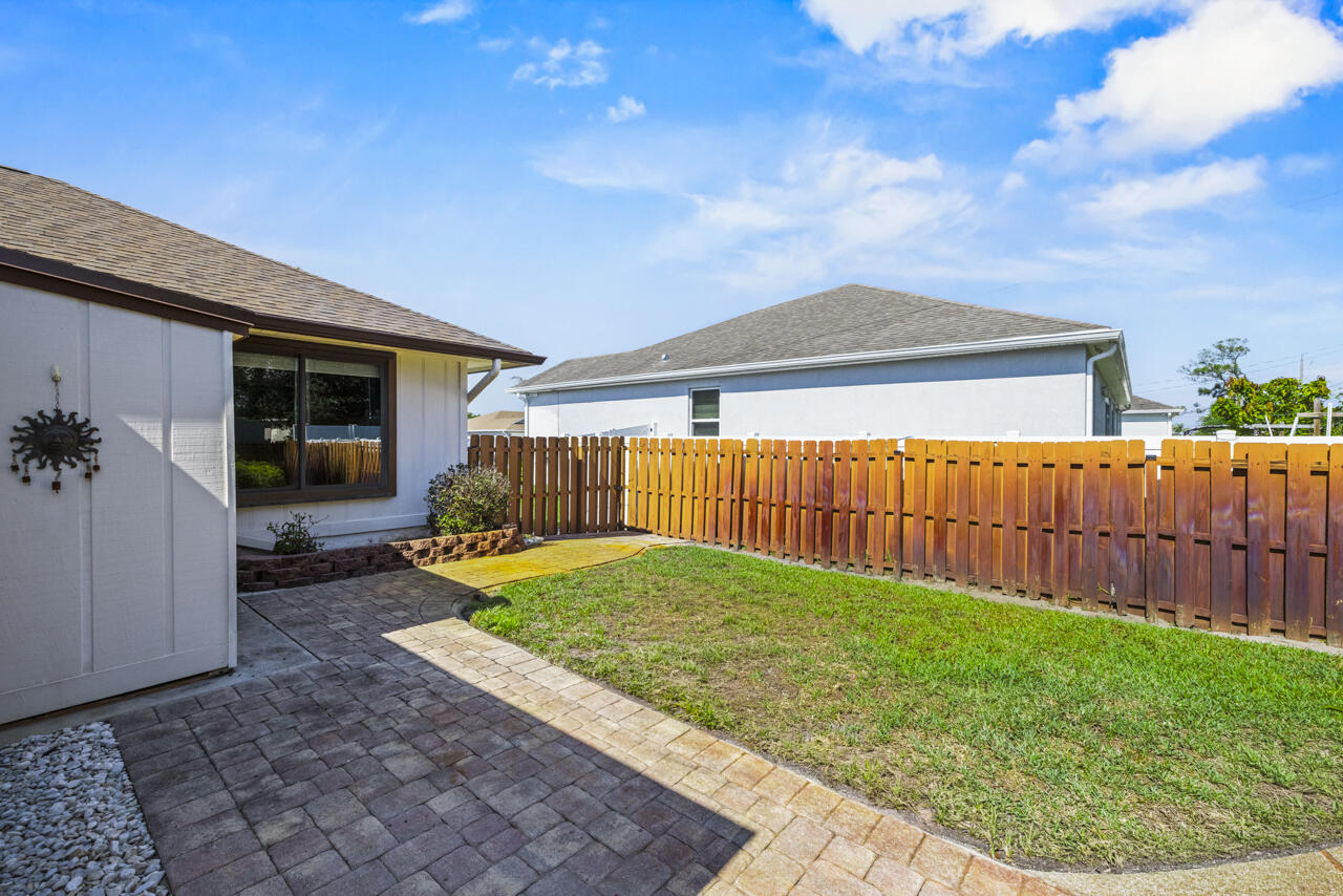 PORT ST LUCIE SECTION 33 - Residential