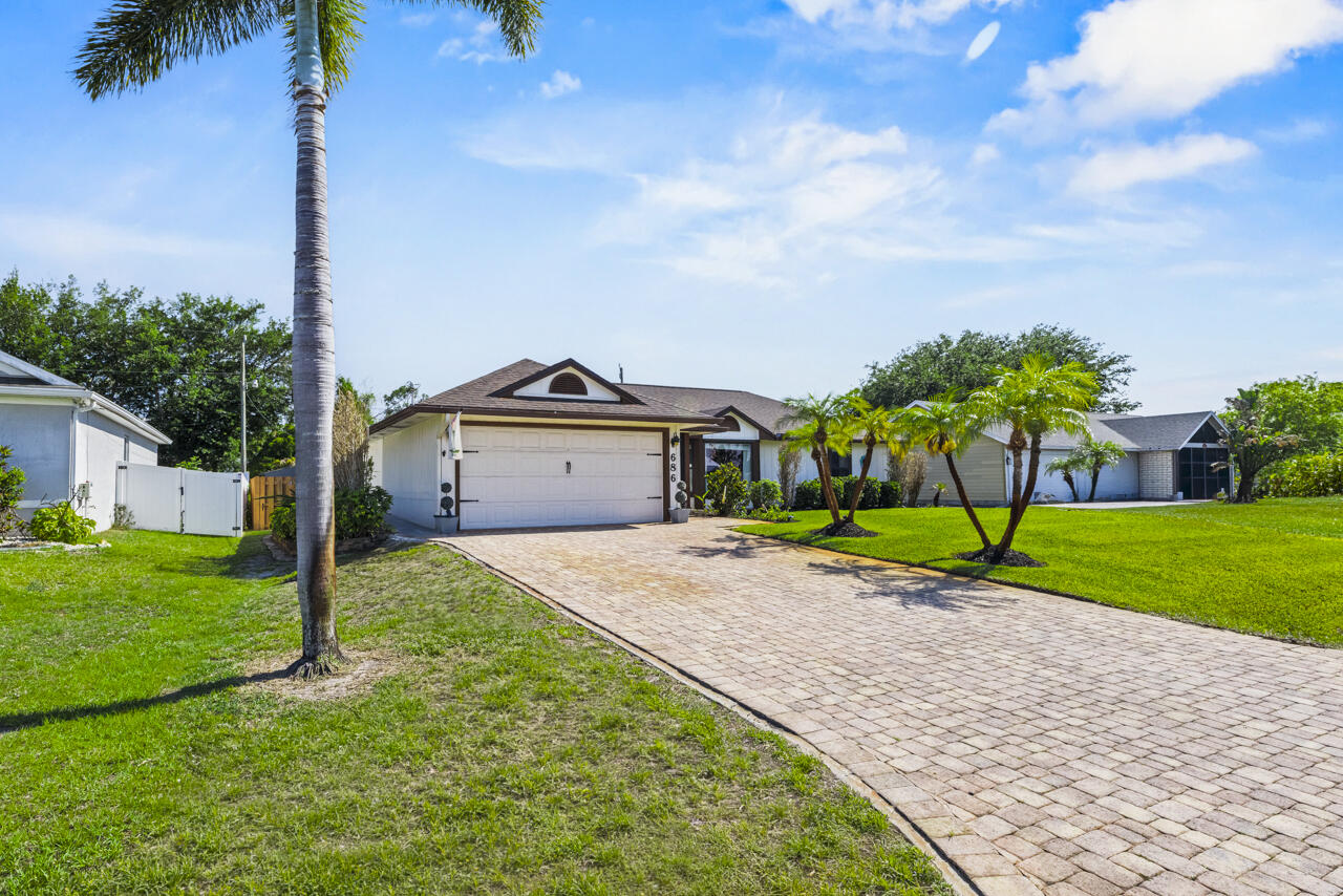 PORT ST LUCIE SECTION 33 - Residential