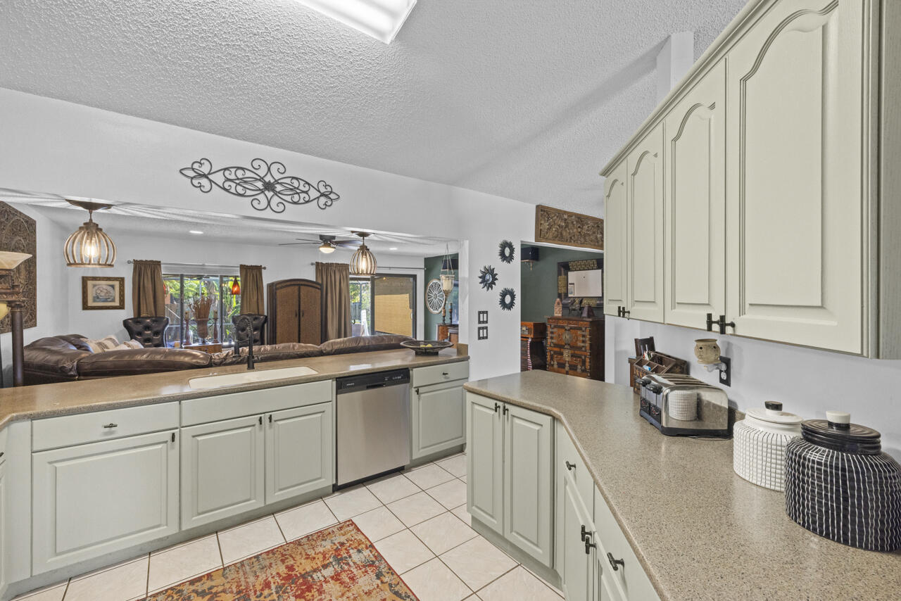 PORT ST LUCIE SECTION 33 - Residential