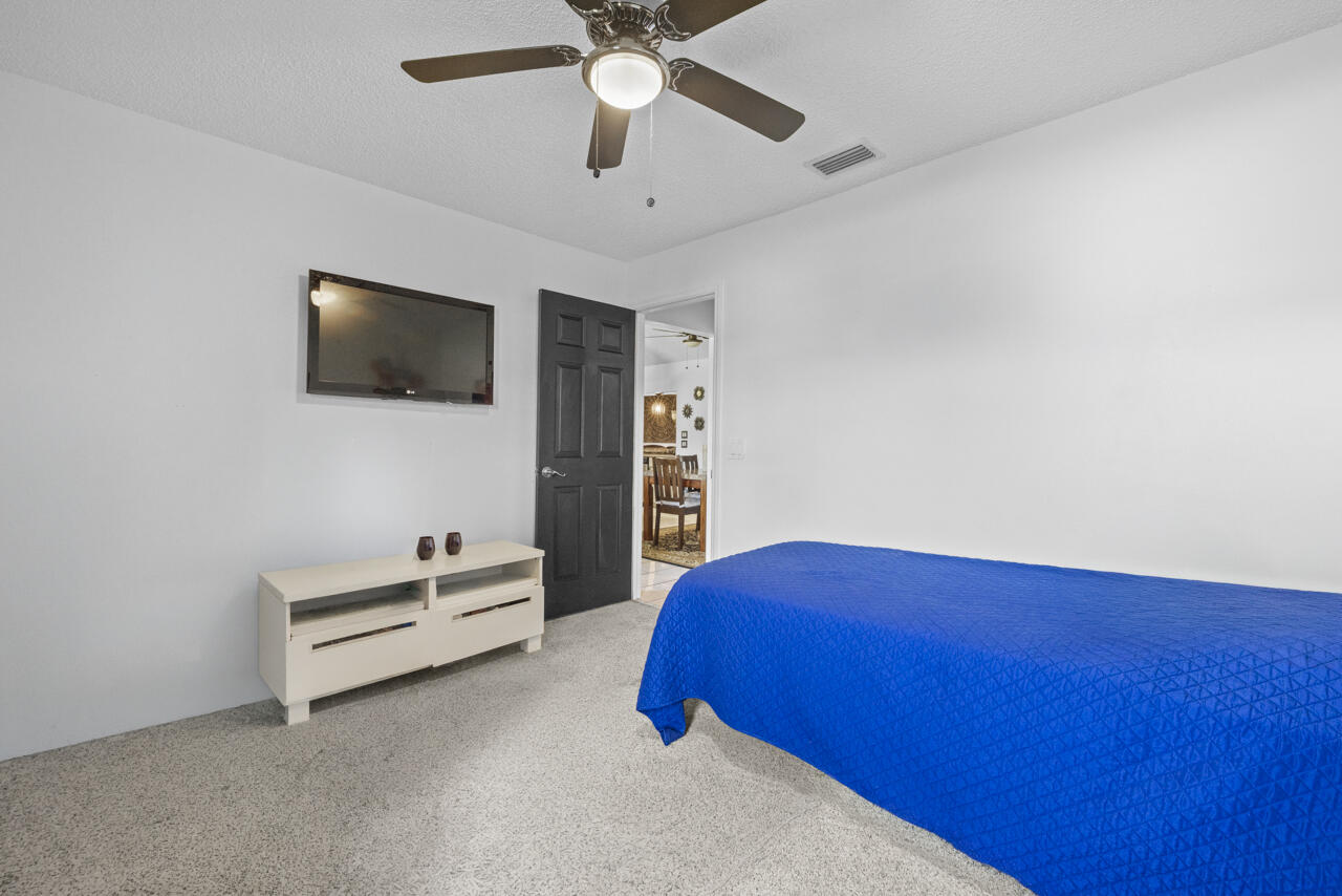 PORT ST LUCIE SECTION 33 - Residential